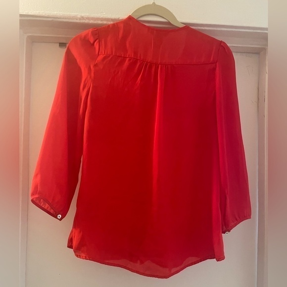 H & M Red Sheer button down 3/4 sleeve top size 4 - Picture 5 of 9